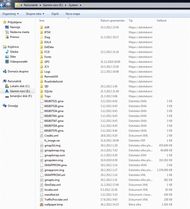 1453693-Garmin3490mapa.System.gif