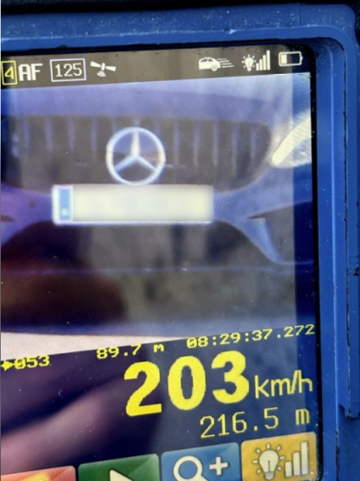 mercedes 203.png
