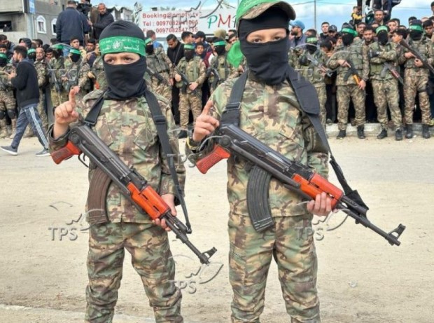 Palestinian kids.jpg