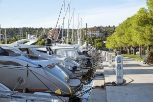 marina_portoroz_privezi_na_morju.jpg marina_portoroz_privezi_na_morju.jpg