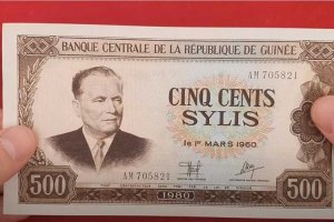 Tito-na-bankovcu1.jpg
